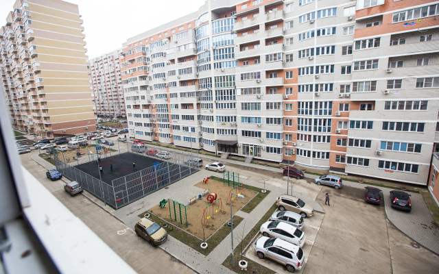 Rossiyskaya Street Apartments