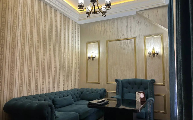 Отель Roma Yerevan & Tours