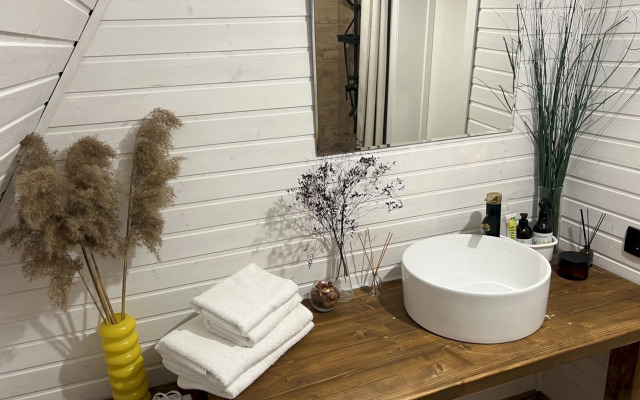 Частный дом 450 А-фрейм Лимон с тёплым бассейном и баней