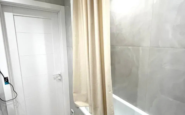 Uyutnaya v Tsentre Goroda Flat