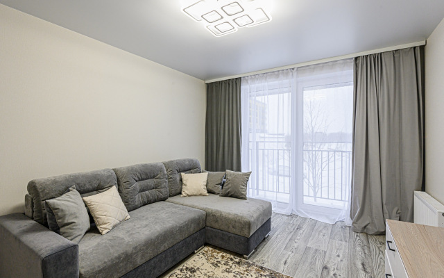 Апартаменты Stepanenkov Евродвухкомнатная квартира на улице Владимира Заровного 34