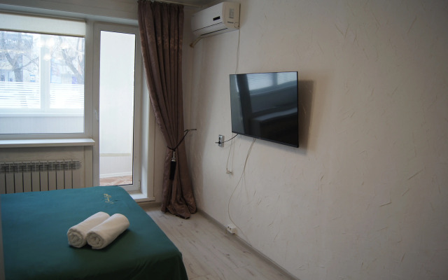 Teplo Dom Volochaevskaya 82 Apartments