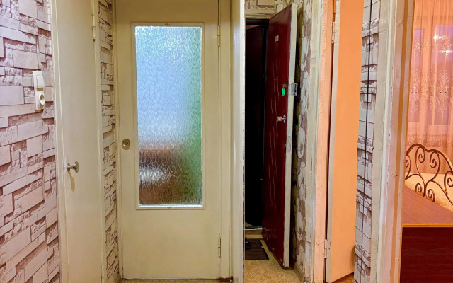 Na Ulitse Kommunalnaya 58a Flat