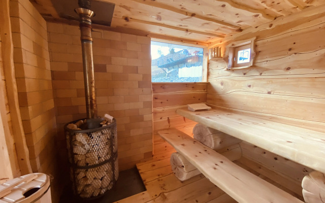 Altay Pelas Chalet