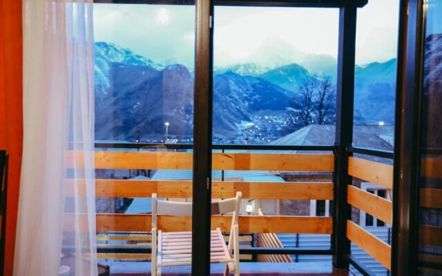Wooden Hotel Kazbegi