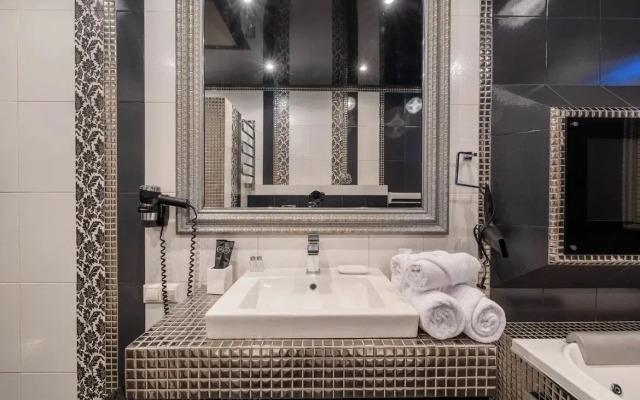 Shikarniye s Dizaynerskim Remontom Apartments