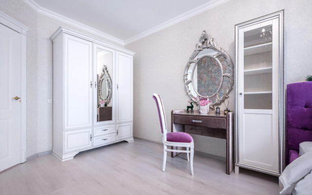 Bolshoi by Roomers Apartments