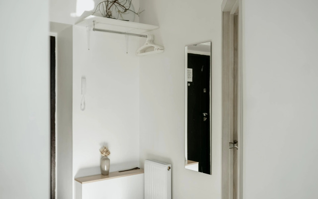 S Elegantnym Interyerom Ryadom S Parkom Flat