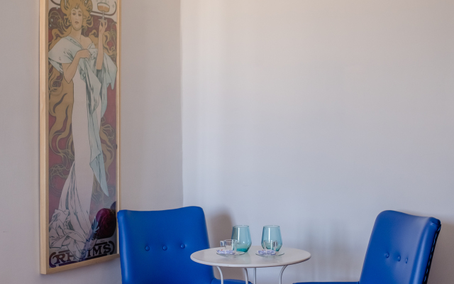 Naro Suites and Rooms