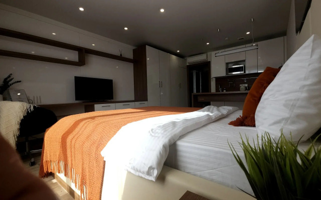 Апартаменты Стильная студия Riva на 23 этаже