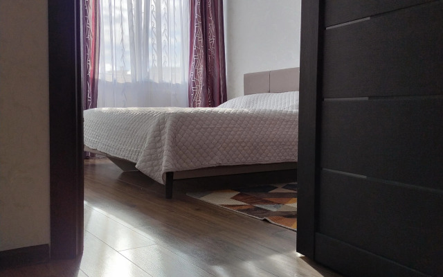 Brest Flat