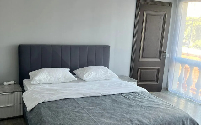 Rivyera Art Aparthotel