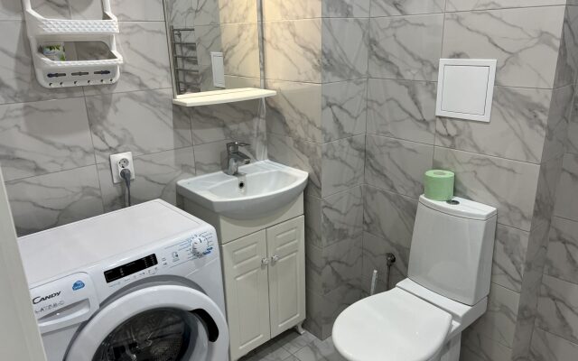 270 Suvorova 27k1 Apartments