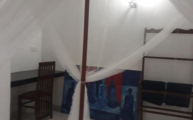 Arcade Beach Hotel