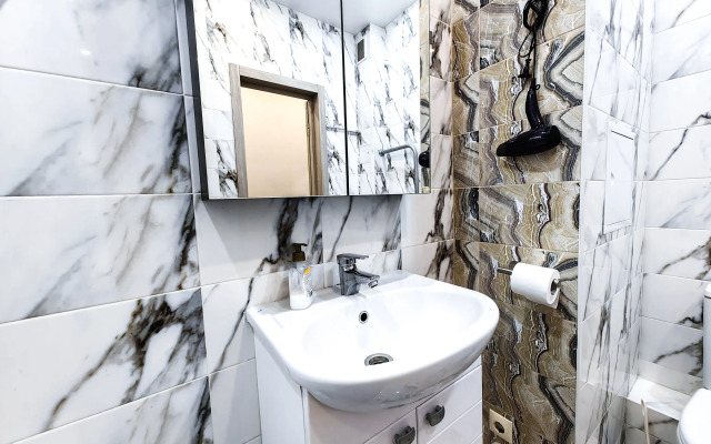 Комфортабельная квартира рядом с Цыба