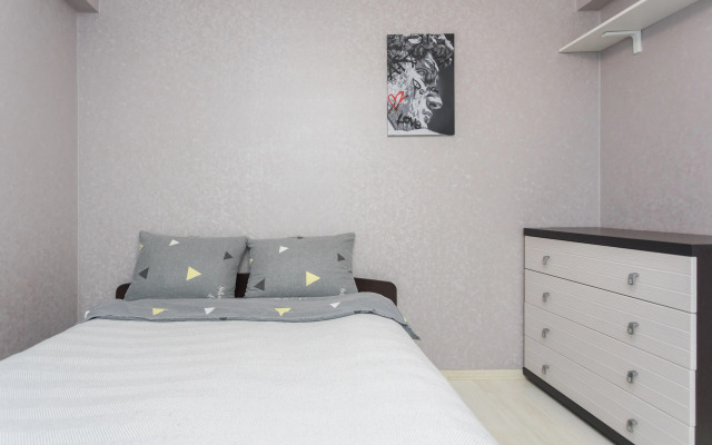 V Spalnom Rayone Flat