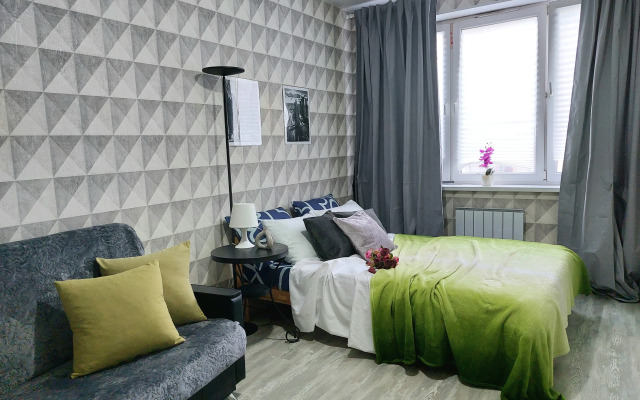 V Tsentre Na Aksakova 81 Flat