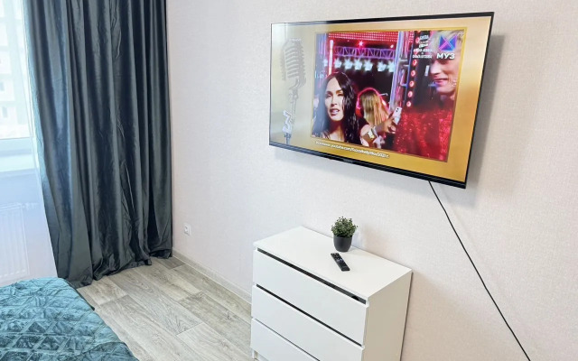 Квартира Светлая на Республики 204к11