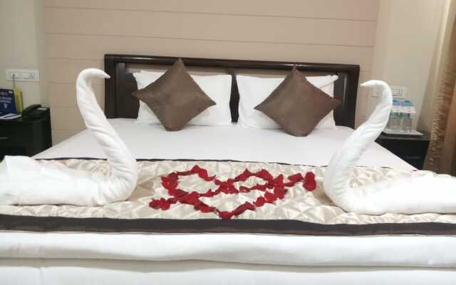 Hotel Raj Vista Suites & Convention