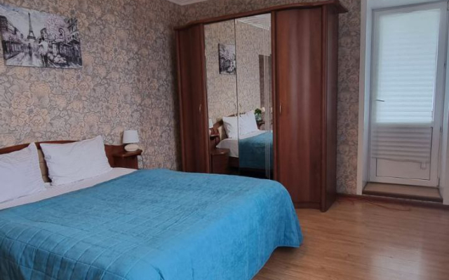 Апартаменты 140 Уютный Дом