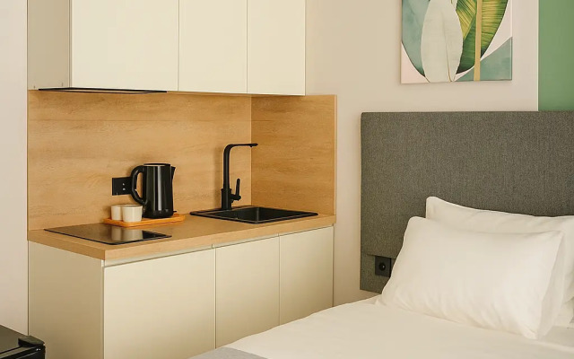 Manon Hotel
