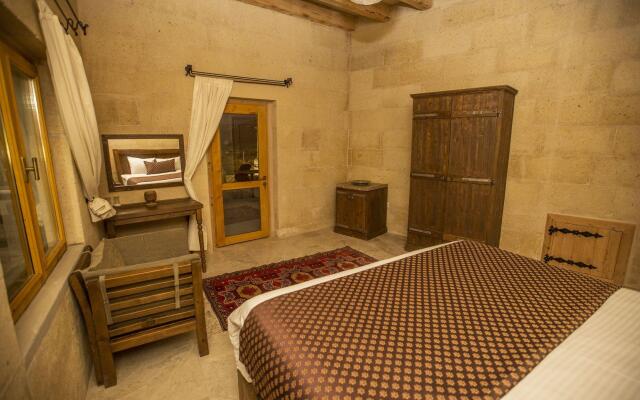 Helike Cave Suites