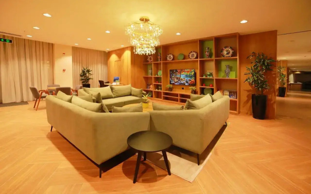 Отель Hilton Garden Inn Termez Airitom