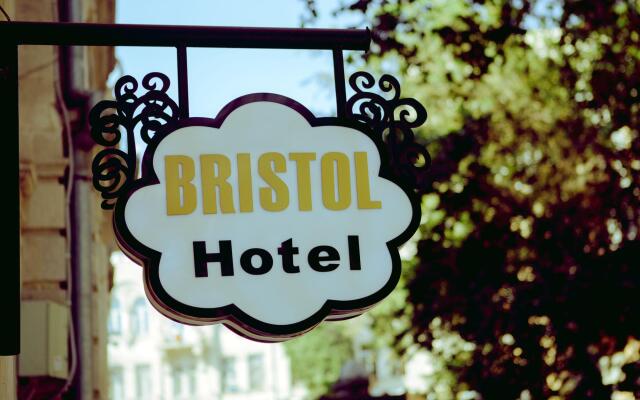 Отель Bristol