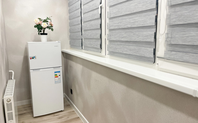 Na Vokzalnoy 1-A Flat