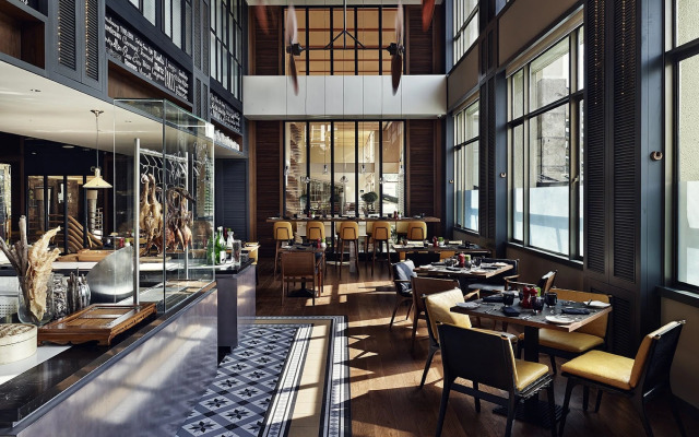Sofitel Saigon Plaza Hotel