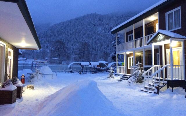 Alina Guest House
