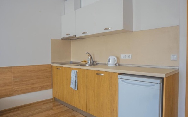 Flora Studios Sarafovo Apartments