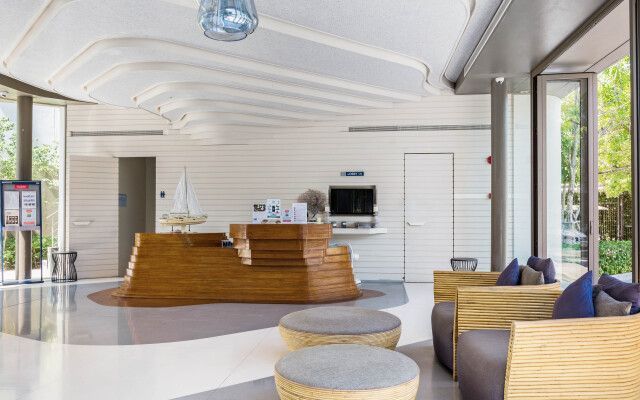 Апартаменты Baan San Kraam Condo By Favstay