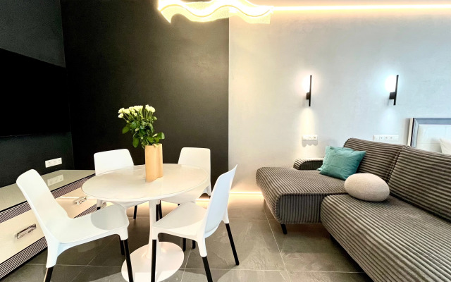 Квартира панорамная Неотель в ЖК Галерея Чижова, у Театра Оперы и Балета