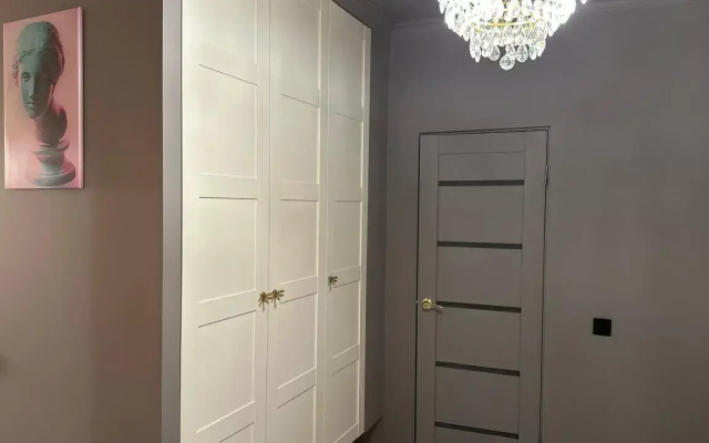 Na Monastyrskoy 46 Flat