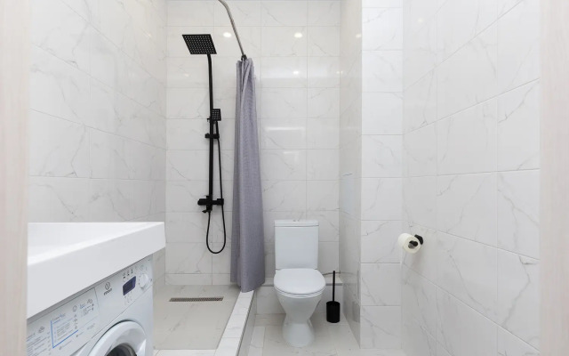 Studiya Ryadom s Lokomotiv Arenoj Flat