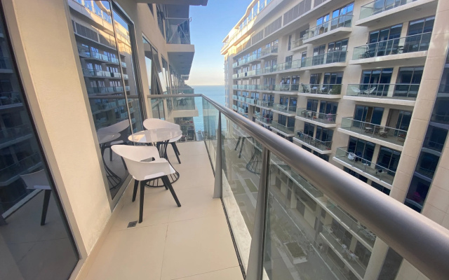 Apartamenty Luxurious Beachfront Marjan Island for Comfortable Stay