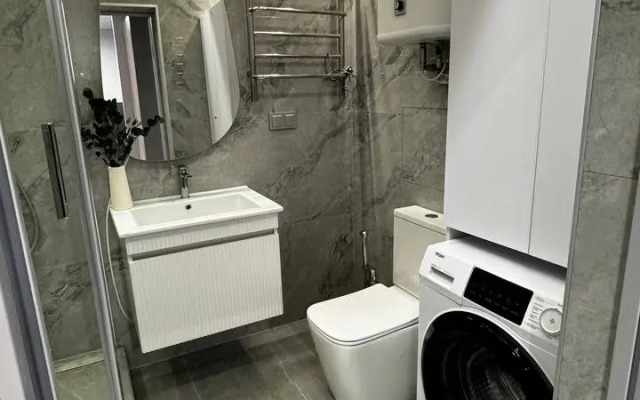 Sovremennaya Dlya 4kh Gostey Flat