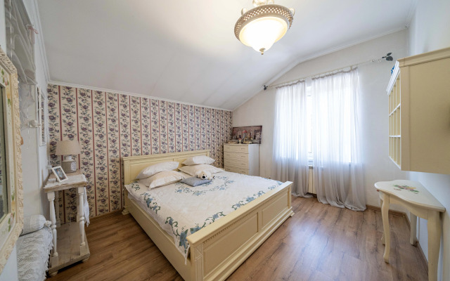 Частный дом Большой уютный коттедж с баней