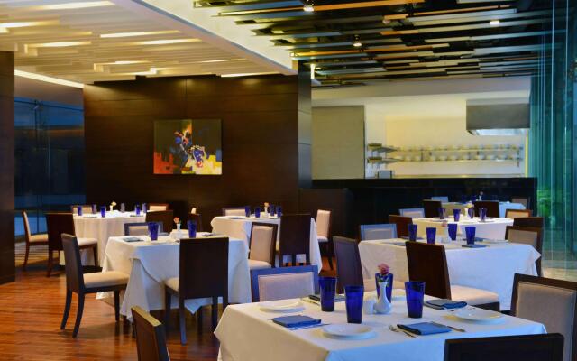 Отель Radisson Blu Chattogram Bay View