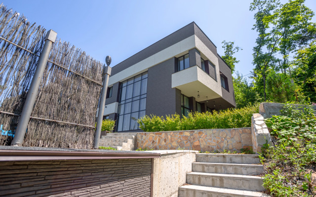 Eksklyuzivny Dom Na Chernoy Rechke Private house