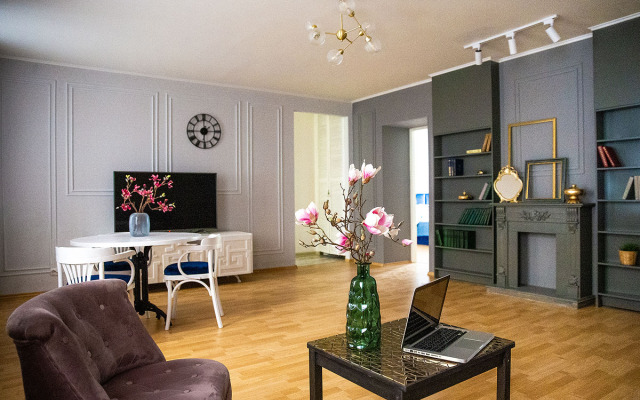 Апартаменты Просторная Трёшка на Чехова