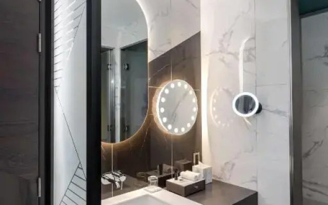 Hyatt Centric Jumeirah Dubai Hotel