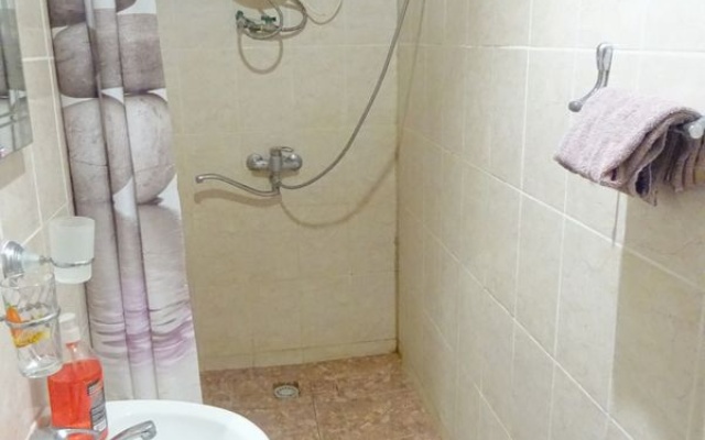 Veranika Guest House