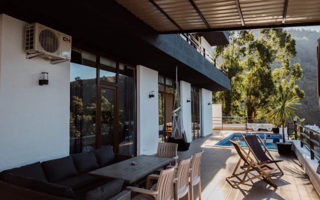 Вилла Evkalipt Kvariati