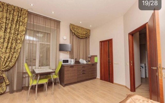 Апартаменты на Стремянной