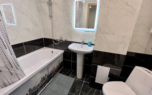 Uyutnaya yevrodvushkaryadom s vokzalom Flat