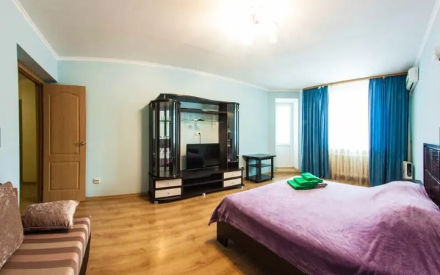 Апартаменты Хом-Сити на Энергетиков 16 (165)