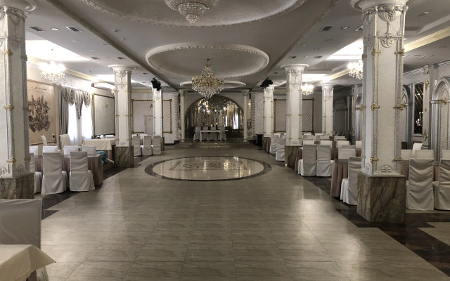 Отель Гранд Лион