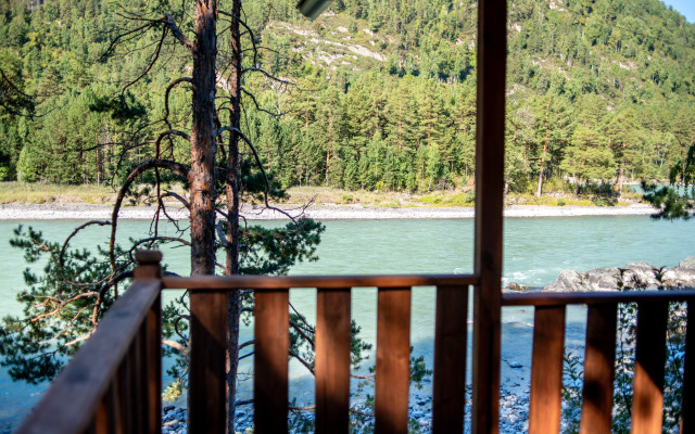 Гостевой дом АЛТАЙ БЕРЕГ ИП Рожнова Л.В.